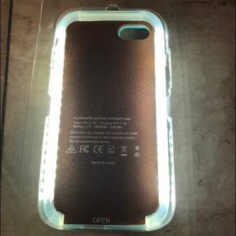 Illuminating chargeable Cell phone case, iPhone 7